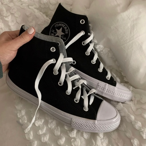 Converse High Tops - Picture 2 of 9